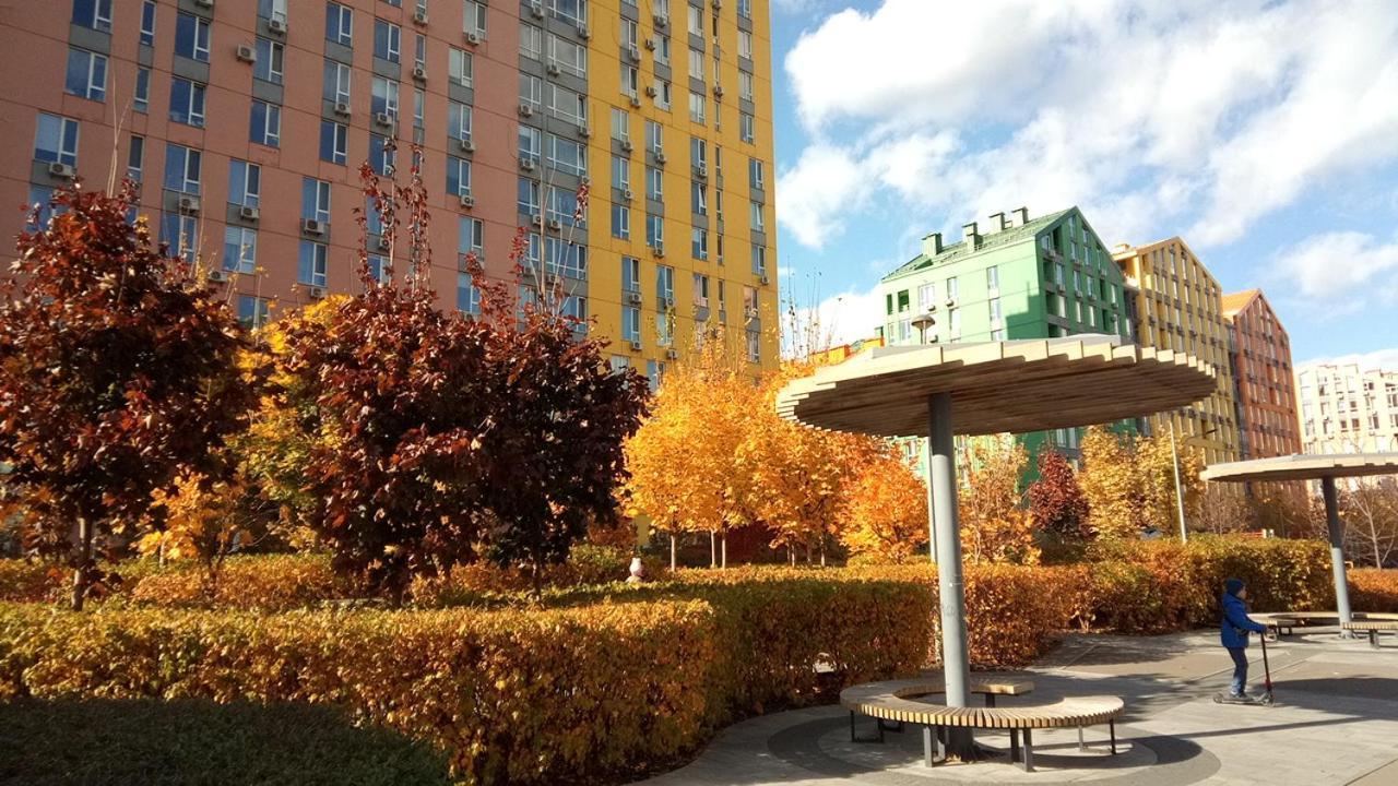 Positive Smile Studio Apartment In The Colorful Comfort Town Residental Complex. Kt-06. Kiev Extérieur photo